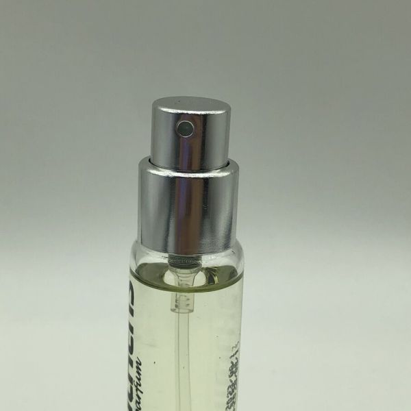 Elegant Perfume Pump for Luxury Fragrance Bottles with Precision Design and Durable Quality