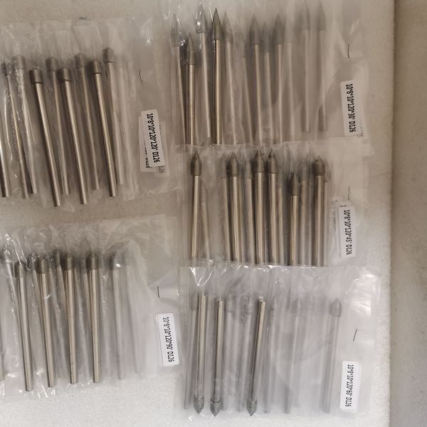 Custom-Made 10*8*10*120mm  30°-120° D126 Electroplated Grinding Bits For Cemented Carbide