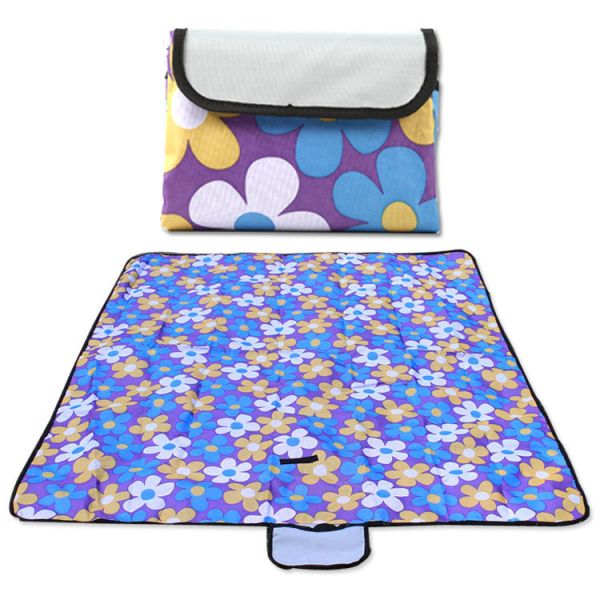 Promotional Outdoor Waterproof Picnic Mat  6*8cm Oxford Cloth  Logo Customized