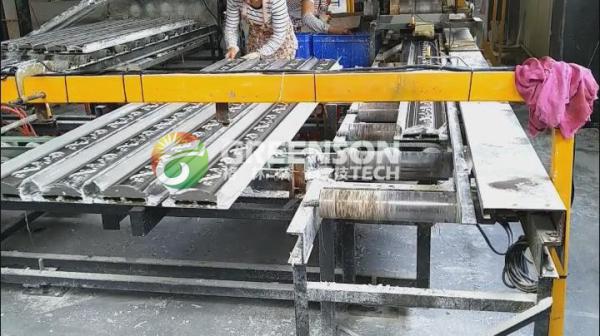 2000 Pcs Capacity Gypsum Cornice Machine High Performance
