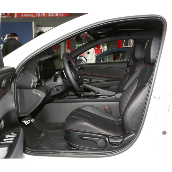 Новая или используемая продажа седана мест двери 5 небольшой машины 4 ЛЮКСА Hyundai Elantra 2022 240TGDi DCT горячая