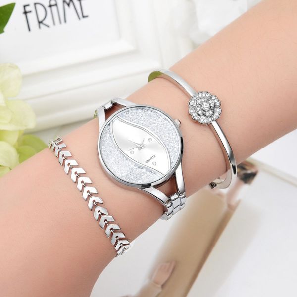 CE ROHS Fashion Ladies Quartz Watch Diamond Bracelet Set