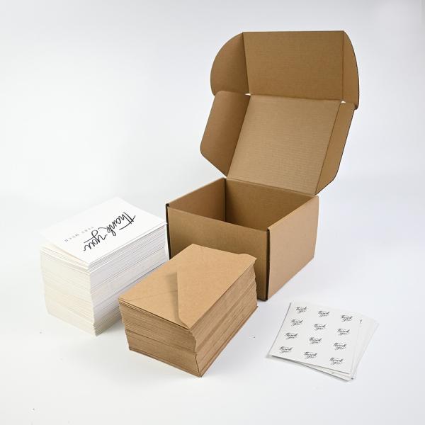 Cartões de agradecimento de pequenas empresas com envelopes e adesivos de papel Kraft marrom