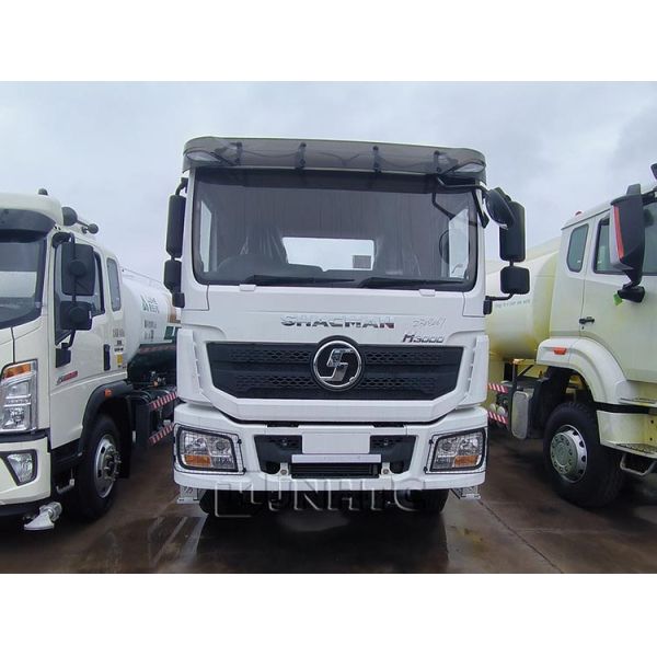 Shacman H3000 Tractor Truck 10 Wheels 400HP With Factory Price