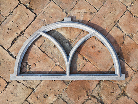 Luxury Antique Latest Cast Iron Windows Arched Design Sand Casting Technical