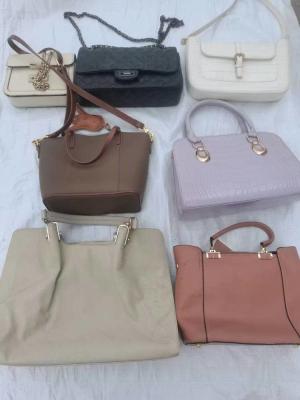 Zipper Closure 2nd Hand Bags Adjustable Strap Used Tote Bags