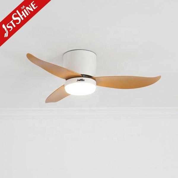 Corpo de lâmpada de metal Ventilador de teto LED de 36 polegadas com controle remoto e iluminação de 3 cores