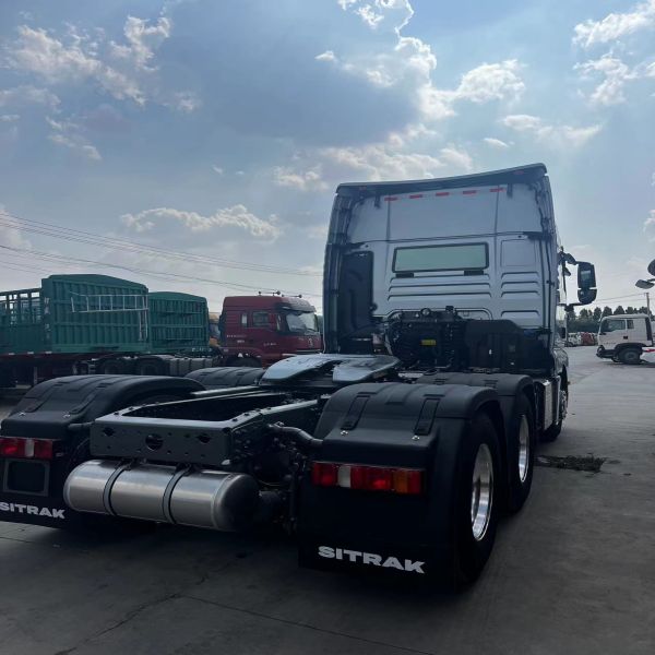 430hp Used Tractor Trailer Sinotruk Howo C9 10 wheels