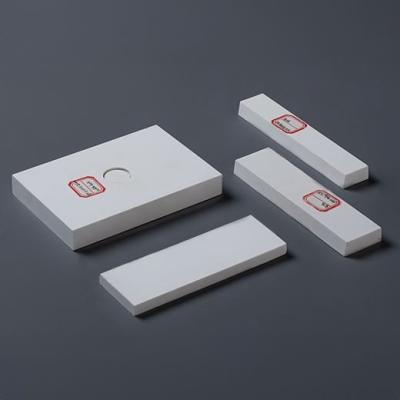 Hard Wearing Ceramic Wear Plates Alumina Ceramic Plates Temperature Resistance Superior Toughness