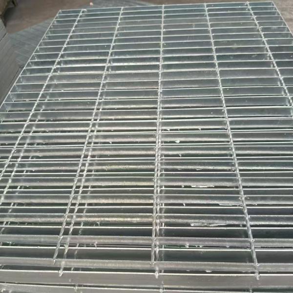 Industrial Steel Grating For Racks And Shelving In Corrosion Resistant Steel