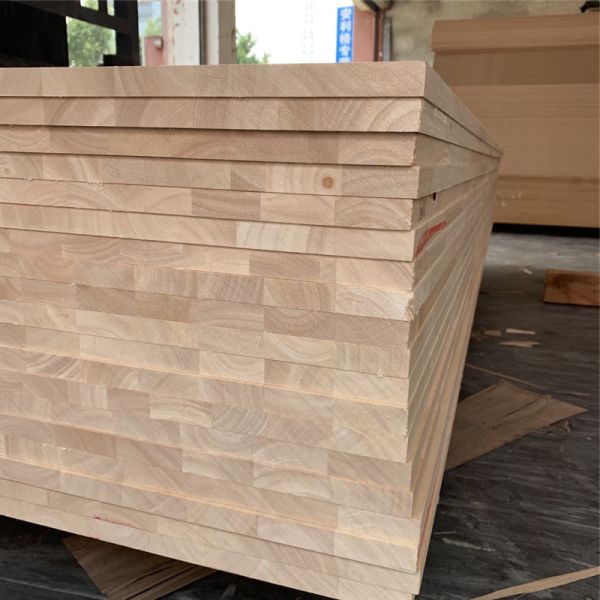 1220x2440мм Резиновое дерево сосновое пальцевое соединение для мебели