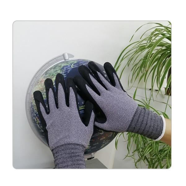 Silicone Free Construction 15 Gauge Firm Grip OEKO-TEX Nitrile Coated Work Gloves