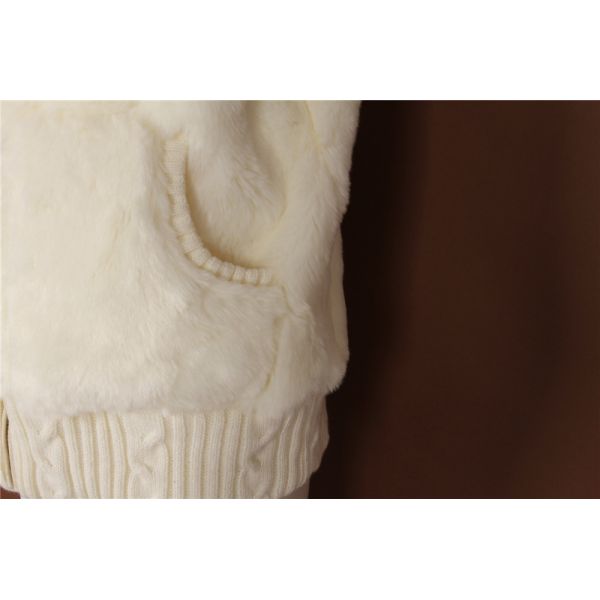 Sleeveless Zipper Closure Women Down Vest With Fur Collar