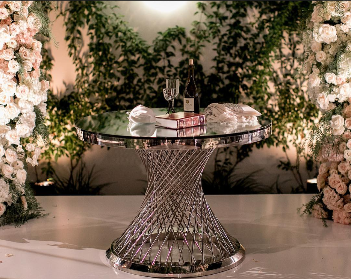 Commercial Furniture Wedding Cake Table with Stainless Steel Frame and Nest Base Wedding Decoration Event Decor
