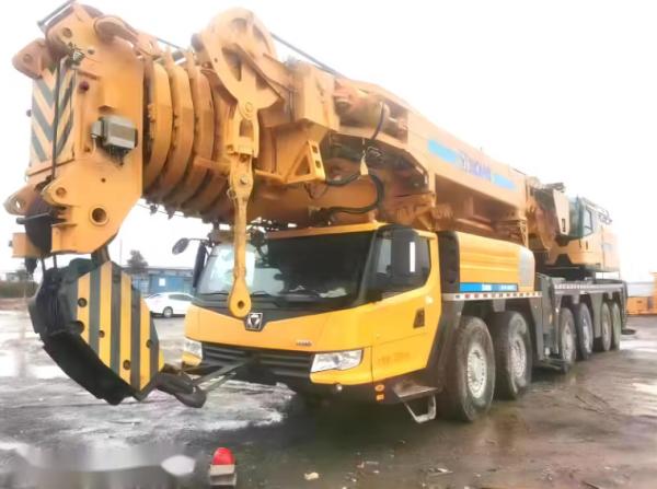 XCMG XCA300 Old Mobile Crane 300 Ton Hydraulic All Terrain Truck Crane