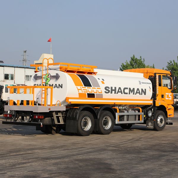 SHACMAN H3000 Water Tanker Truck 6×4 For 40-60km/h Full Load Operation