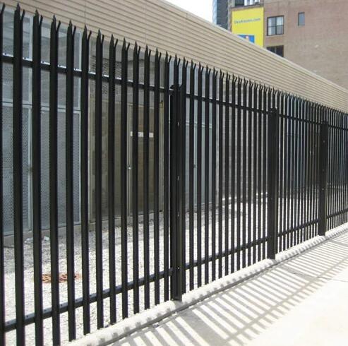 Powder Coated D & W Steel Palisade Fence Black Finished Easily Assembled
