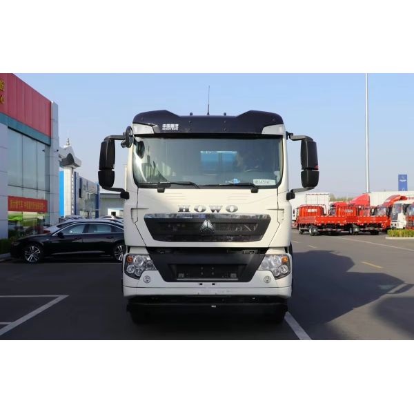 Lower Capacity Isuzu Forward Dump Tipper Truck for Small-Scale Construction Projects