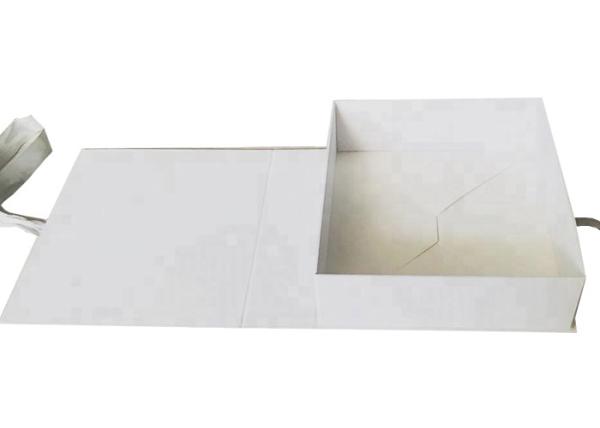 Folding Cardboard Paper Gift Box White Ribbon Rectangular Shape Panton Printing
