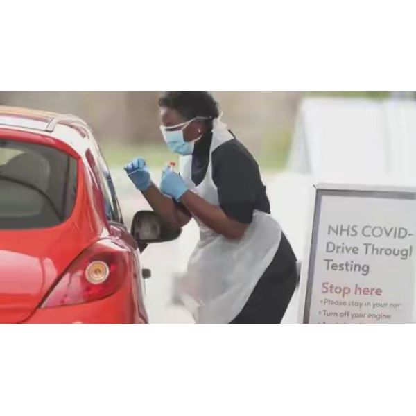 Tabliers jetables en plastique antibactériens, tabliers imperméables de vêtements de protection