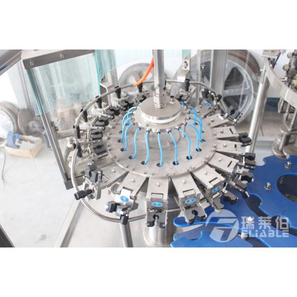 3 In 1 Automatic Glass Bottle Filling Machine For 300 ~ 1500ml Bottled Beer