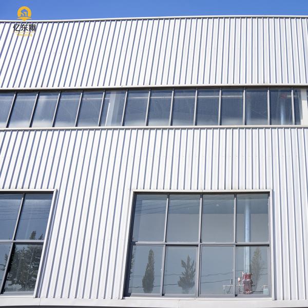 Construction de bâtiments en acier soudés