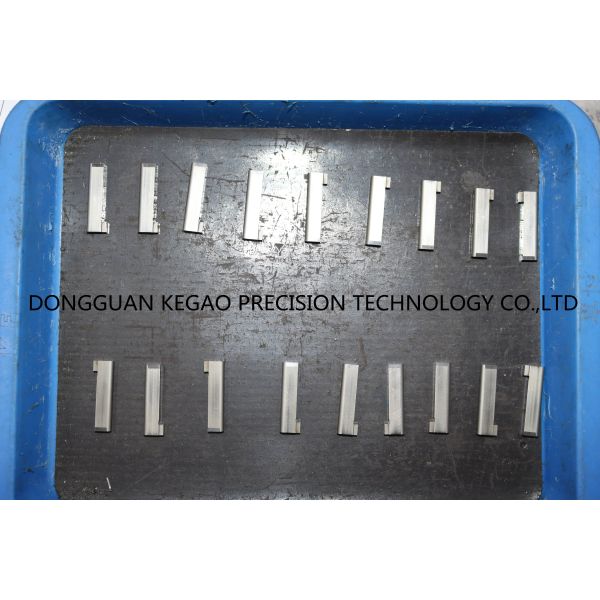 U вводит части SWPH13 материальное 52HRC инжекционного метода литья точности