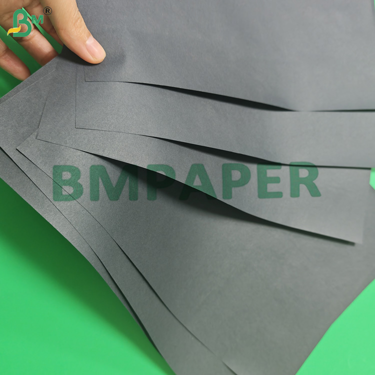 80g Black Kraft Wrapping Paper For Shopping Bag High Tensile Strength 25'' x 36''