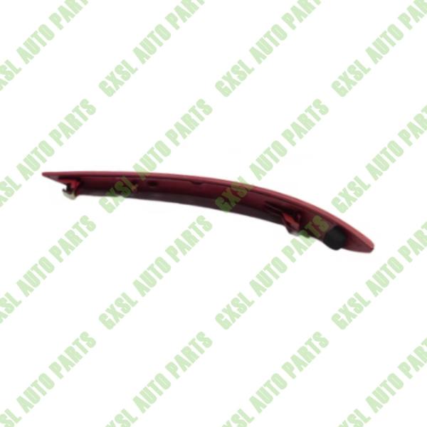 Pour Maserati Levante 2017-2021 Lumière de frein de pare-chocs arrière gauche Réflecteur de lumière de frein de frein de frein de frein de frein d'avertissement OEM 670032733
