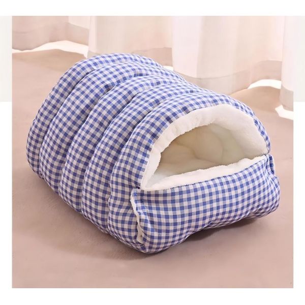 Enclosed Wool Pet Bed Soft Cat Bed with Plush Lining Removable & Washable Cozy Resting Space Checkered Design