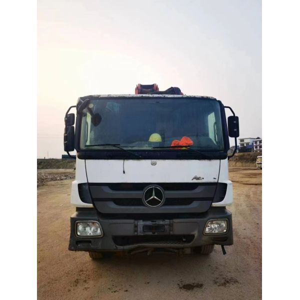 2014 Sany Heavy Industry 38 Meters Mercedes Benz Second Hand Concrete Pump Truck