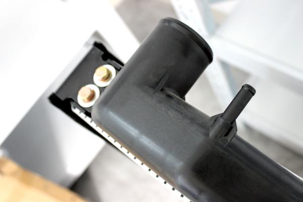16081-6250 Hino Peças do motor Radiador Função de resfriamento Assy Caminhão Radiador de alumínio