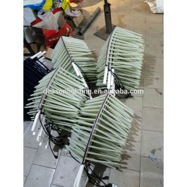 palm tree lamp outdoor