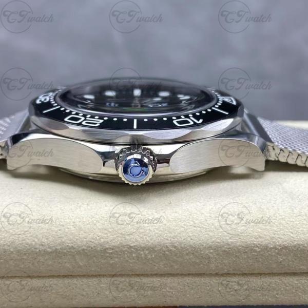 Omega Seamaster Diver 300M 42MM Clone Watch Automatique 8800 Mouvement Numéro noir Bracelet en acier inoxydable