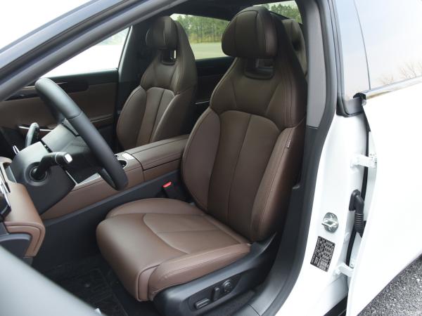 Leapmotor C01 Pure Electric 525km Comfort Edition Sedan EV Closed Body Type Customization