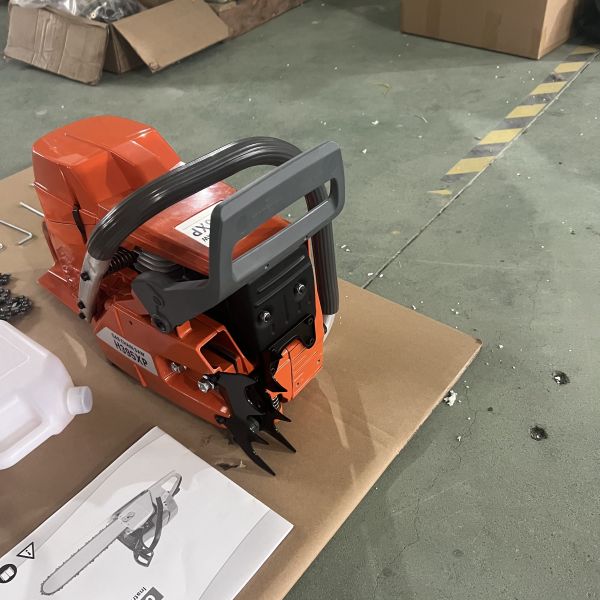 Husqvar 395XP 94.6cc Professional Gasoline Chain Saw- Heavy Duty Forestry Logging Chainsaw for Hardwood Cutting