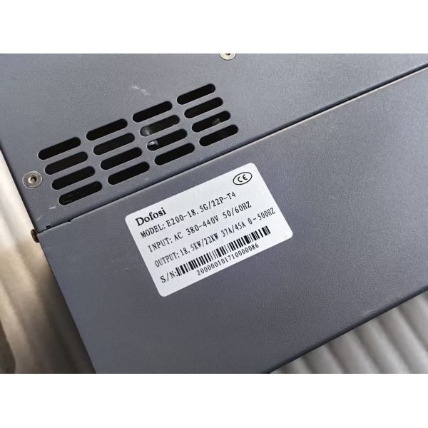 ADT Frequency Converter AD200 AD300 Series AD200-S20R4GB/S2R75GB/-S21R5GB/T4R75GB/1R5PB/T41R5GB/2R2PB AD300-T41R5GB/2R2PB