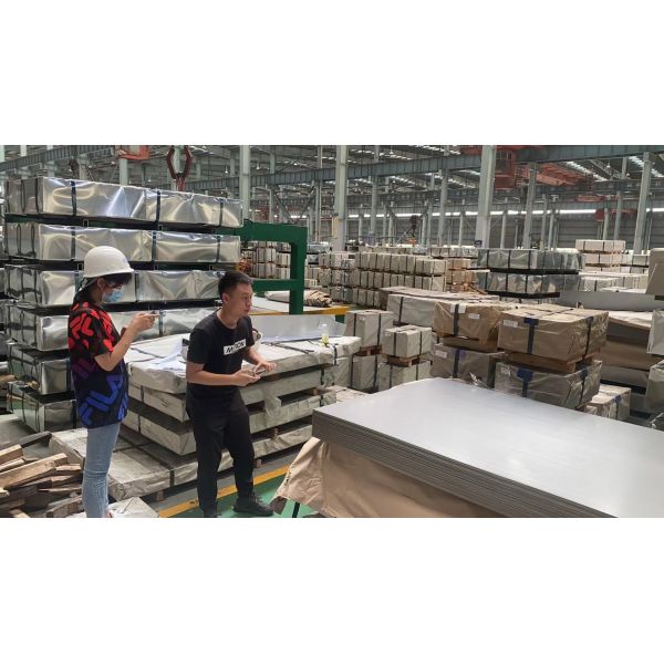 0.8 - 2.0mm SPCC Cold Rolled Steel Plate Coated With Food Grade Oil