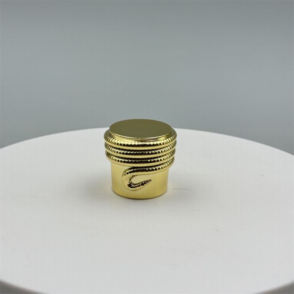High End Plastic Perfume Caps Crown Shaped Shiny Perfume Cap Aluminum Plastic Bottle Lid Plastic Cover Gold Existing Factory Cap