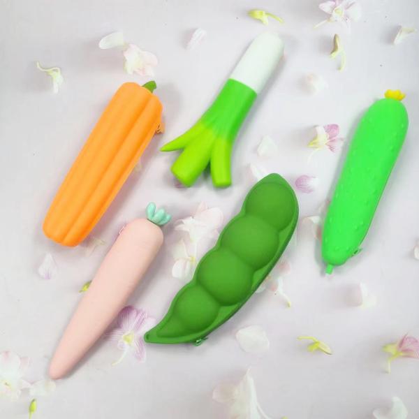 Pencil Case Colorful Silicone Waterproof Pencil Pouch Aesthetic Lightweight Portable Pen Bag Stylish School Supplies