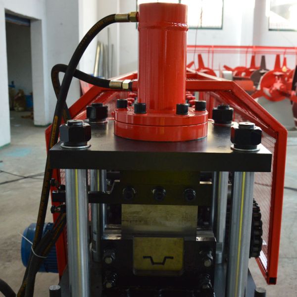 Крен железного каркаса ферменной конструкции крыши гипсокартона слабой стали формируя оборудование 12 станции