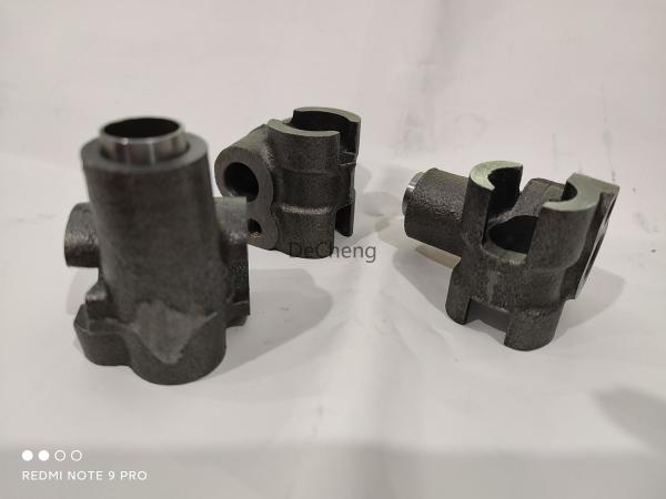 ME011258 Kobelco Engine Parts Valve Rocker Seat NO 2 6D31 6D34