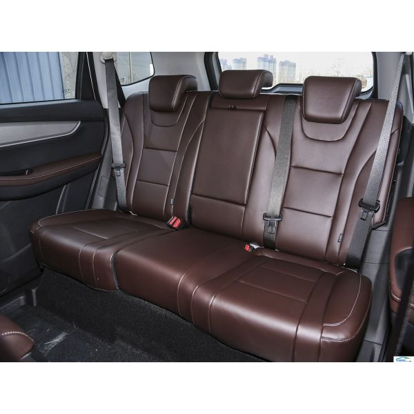 50-80L Fuel Tank Capacity Dongfeng Forthing T5 2024 A Chinese Mini SUV for Retail