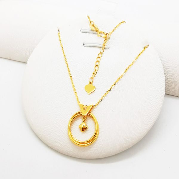 Élégante miniature de collier en or pendentif