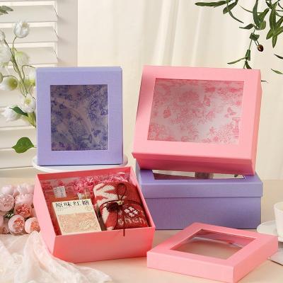 Boîte cadeau rigide de la Saint-Valentin avec fenêtre créative et nœud, boîte exquise