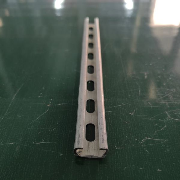 20ｘ10  Cold Formed Slotted C Channel For Steel Structure And Building Construction