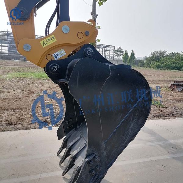12-18t OEM Excavator attachment bucket hydraulic quick hitch excavator quick coupler double safety lock excavator attachments