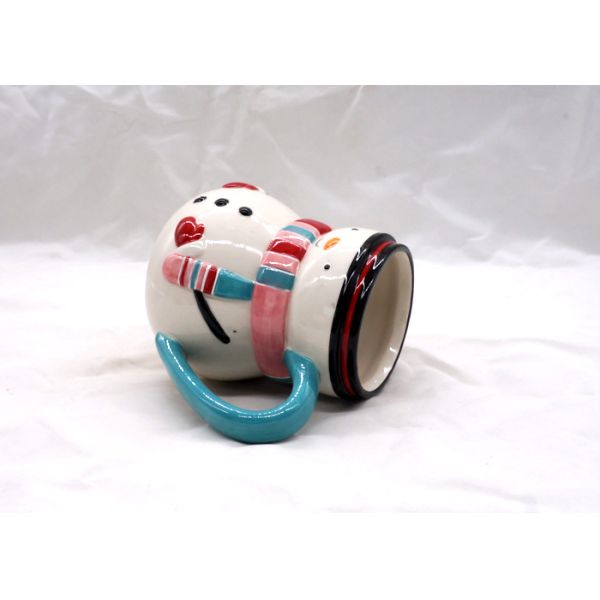 Covered Ceramic Christmas Coffee Mugs , Snowman Coffee Cups With Cap Lid / Scarf