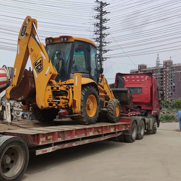 8TON JCB3CX Backhoe Loader with Low Working Hours and Good Condition at Affordable