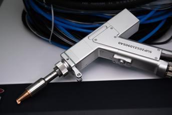 Máquina de solda a laser de fibra 1000 - 3000 W com pistola de solda de aço inoxidável